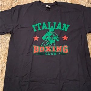 Italian Boxing, Never worn
